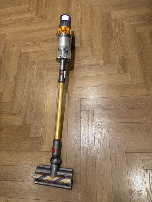 Пылесос Dyson V15