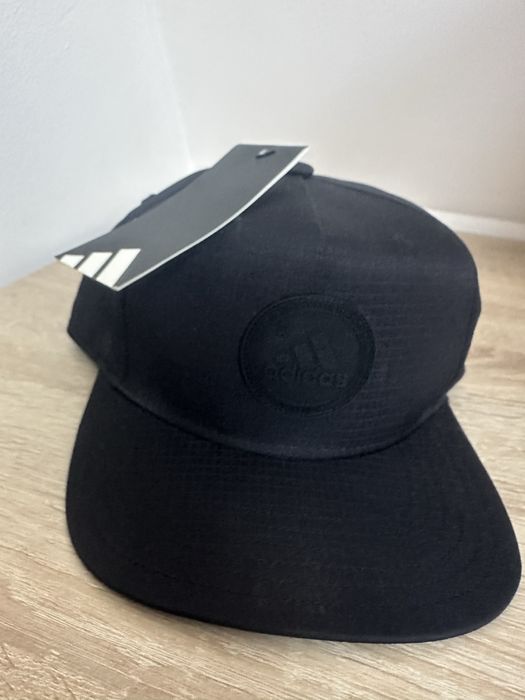Sapca Adidas noua