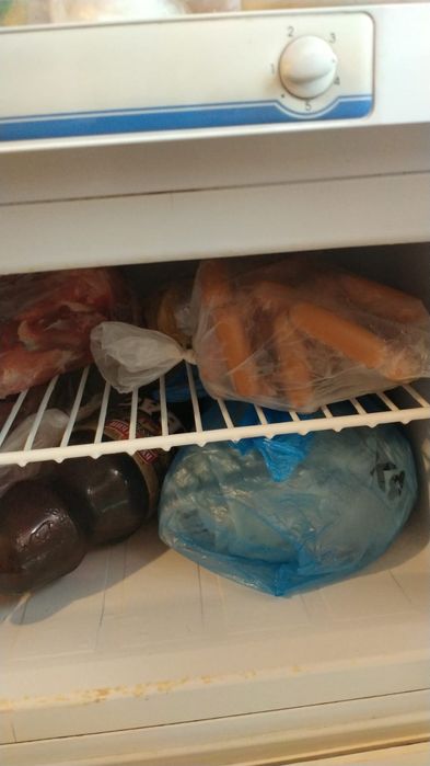 Продается холодильник индезит