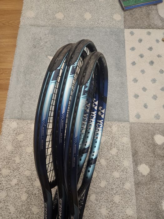 Yonex EZONE 100  Stare f buna Maner 3