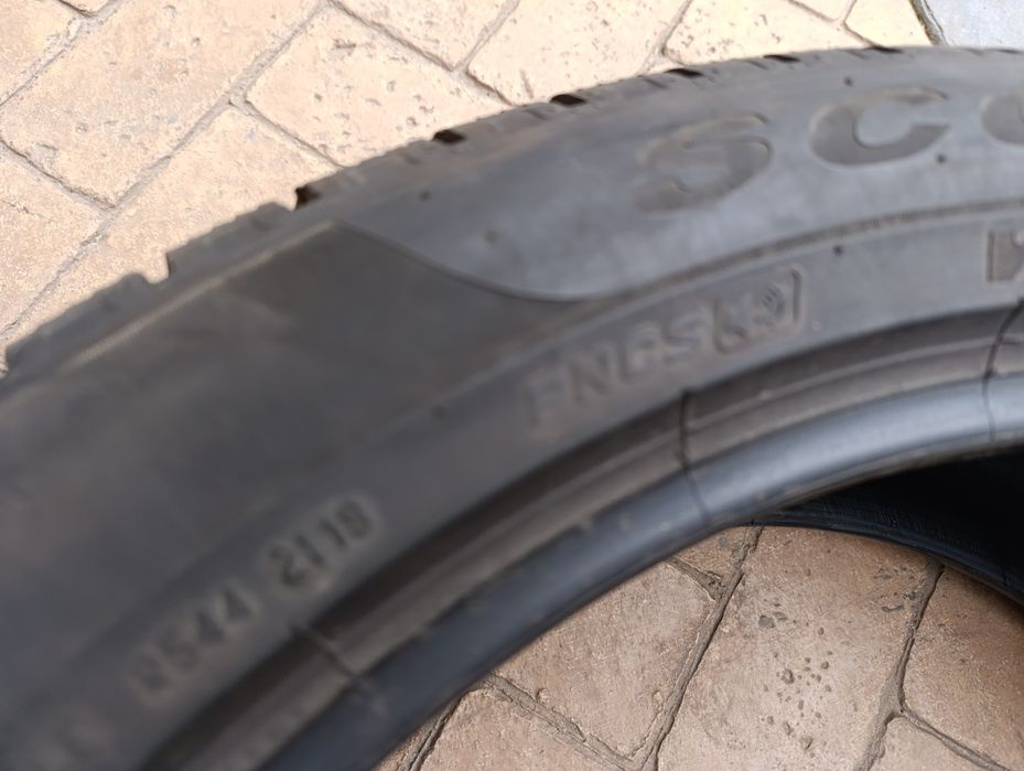 Зимни гуми Pirelli 285/45/22  Scorpion