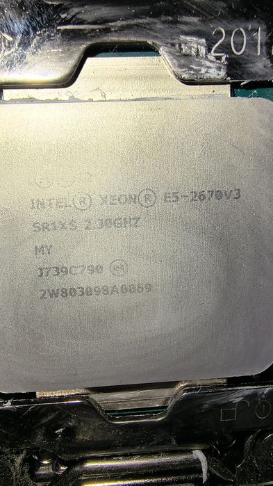 vând kit placa de baza Intel xeon