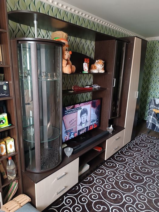 Стенка- горка для гостиной