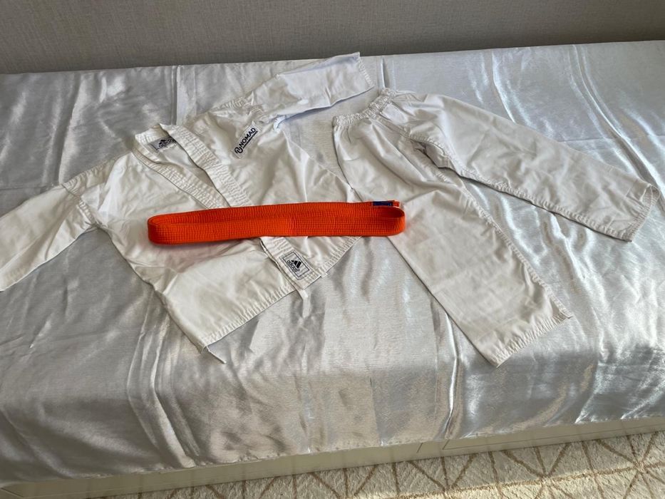 Кимано и пояс 4-5 лет