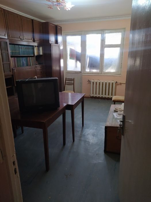 4 хонали квартира сотилади Продаётся 4 комнатная квартира