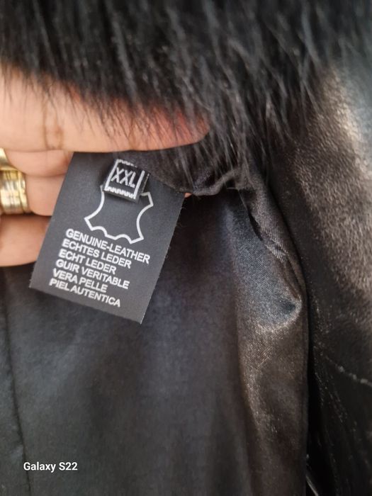 Haina piele naturala moale. Noua,blana naturala ,ocazie