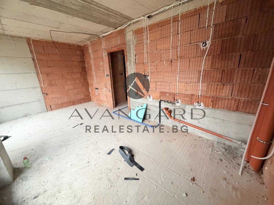 Продава се Едностаен апартамент в Пловдив, Център - 44 кв.м за 1081 €/кв.м - Снимка #1