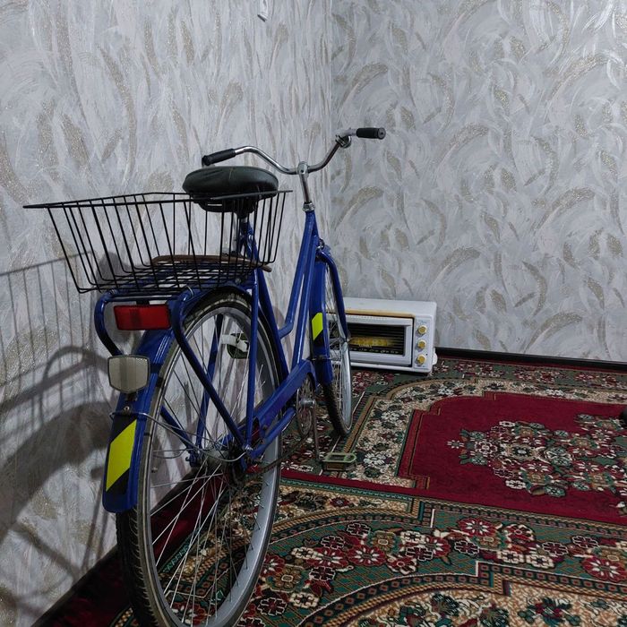 Велосипед сатылады срочно ! Покрышка, шестерня, сеплеры новый бары