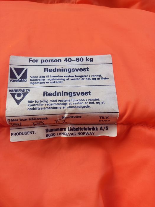 Спасителни жилетки Delfin Norway 40-60 kg 100 N