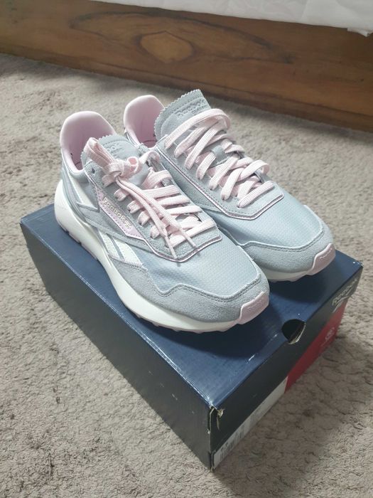 РАЗПРОДАЖБА! Дамски маратонки