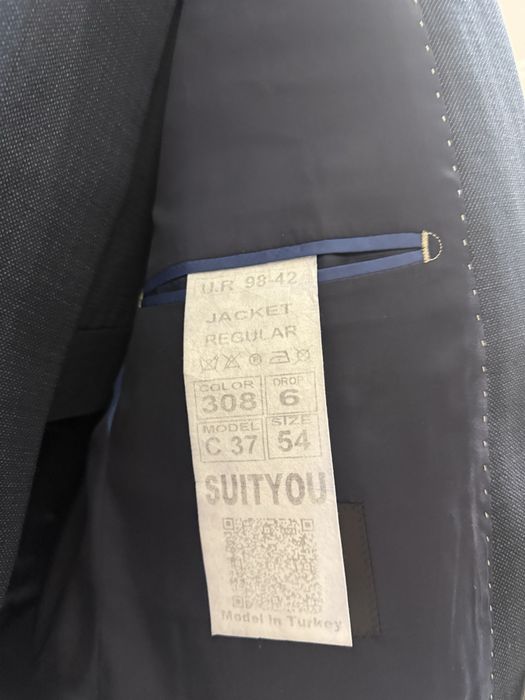 Продам мужской костюм