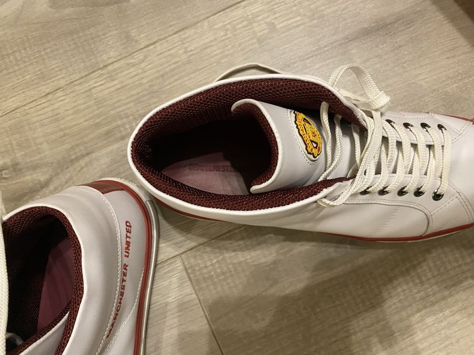 Кроссовки Manchester United