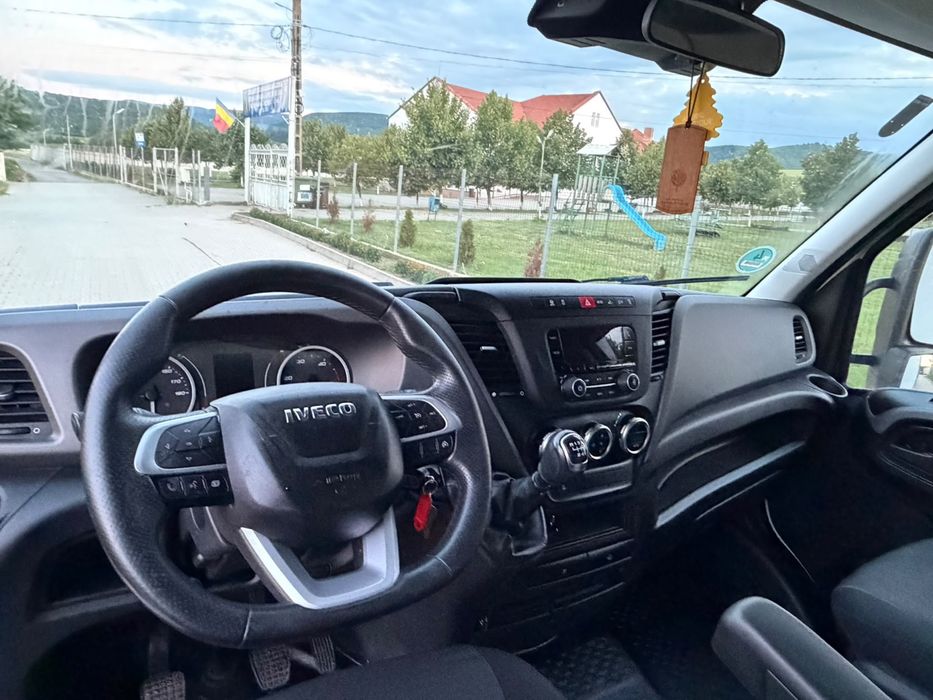 Iveco Daily 35c15/50c15 de 3,5 T 15 Europaleti 6,20 L 2 Buc Identice