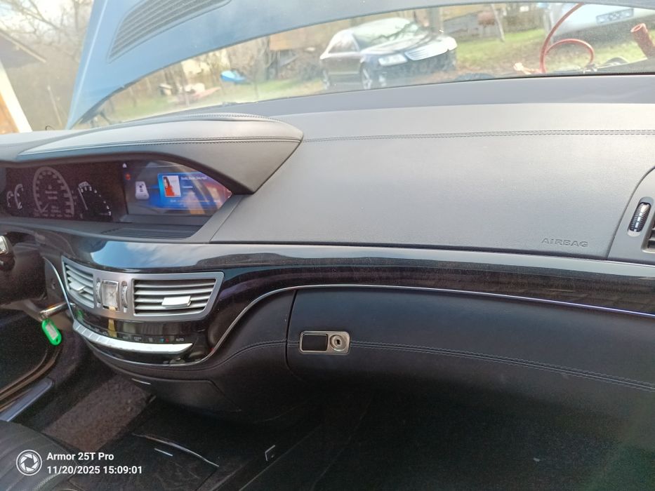 Арматурно табло кожено шито за Mercedes S класа Фейс лифт W221