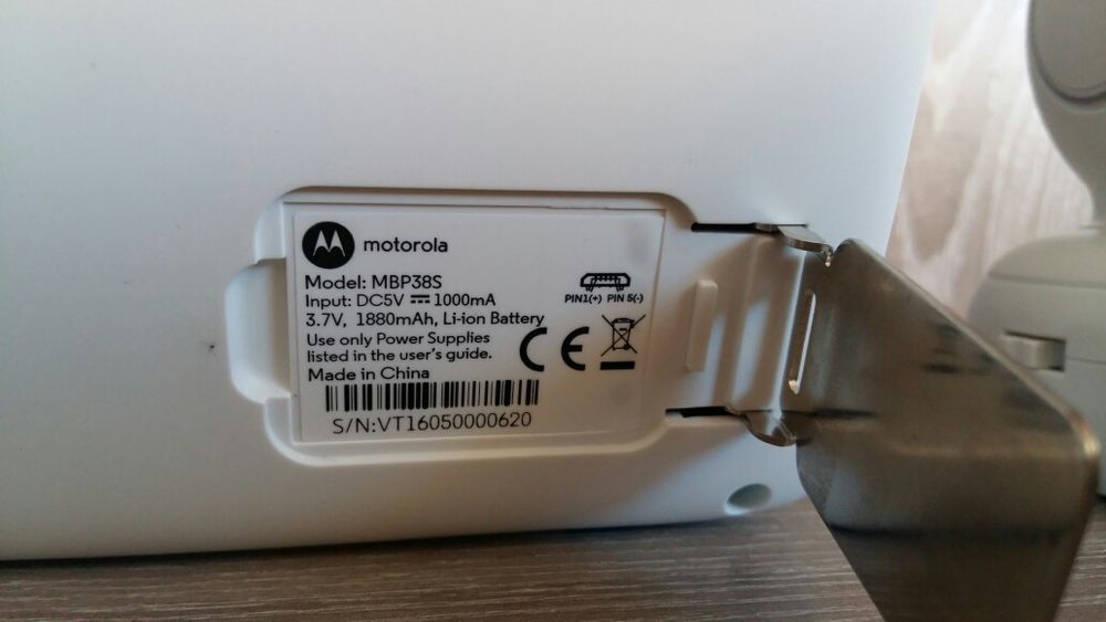 Видео Бебефон Motorola MBP 38S