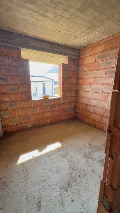 Executam constructii civile, case la comanda, finisaje etc