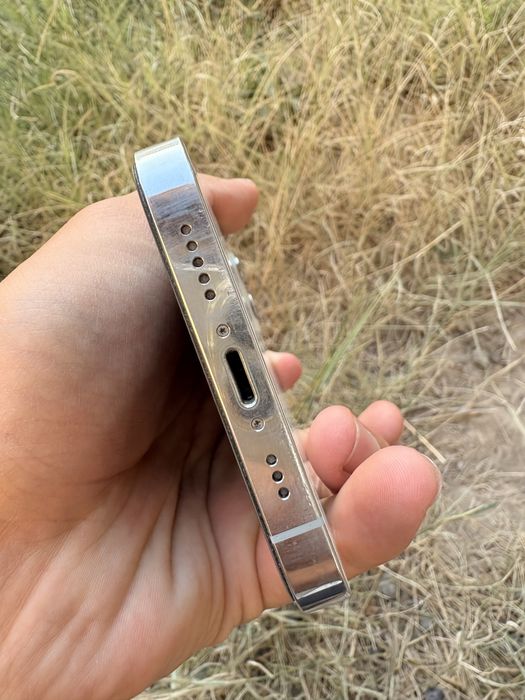 iPhone 12 pro sotiladi
