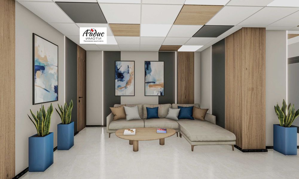 Тристаен ново строителство в строеж