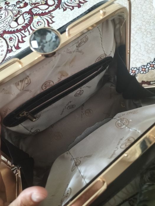 Женская кожаная сумка