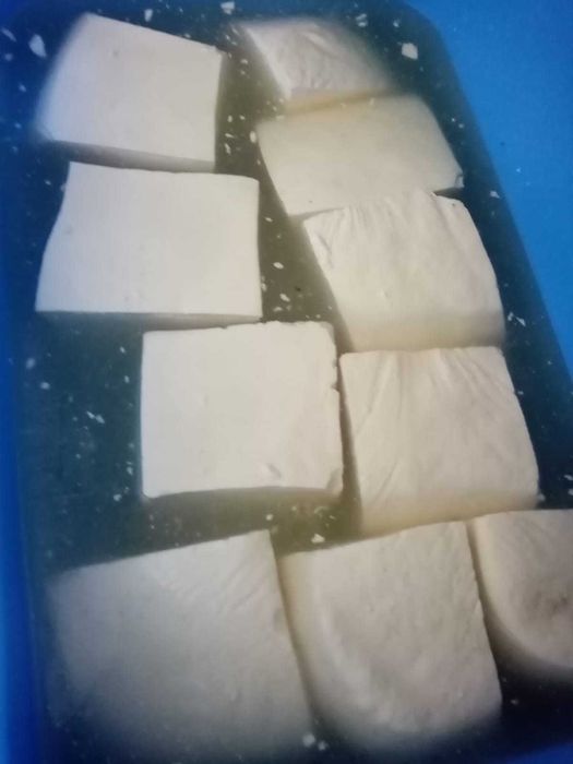 Brânză de vânzare