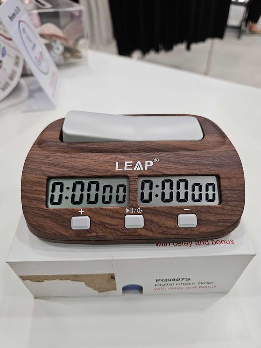 LEAP дигитален шахматен часовник – професионален таймер за шах