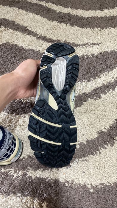 Кроссовки ASICS Gel-Kahana 8