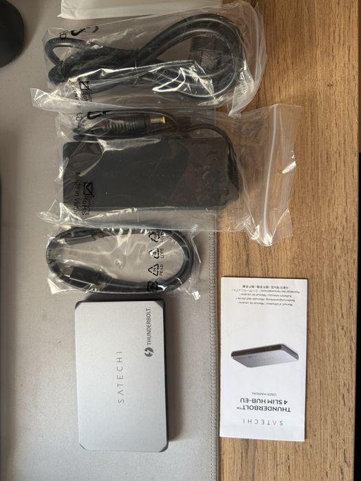 Satechi - Thunderbolt 4 slim hub 60w (40 гбит/с)