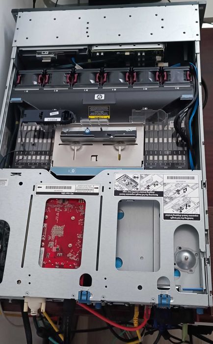 Server HP ProLiant DL380 G7, 2 X Intel Xeon X5680 ( 3.33 GHz ), 148 GB DDR 3,  2.2 TB stocare