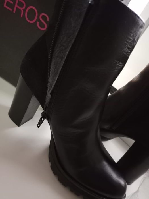 Продам полусапожки женские