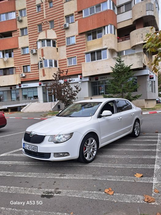 SKODA Superb 2012 — imagine 2