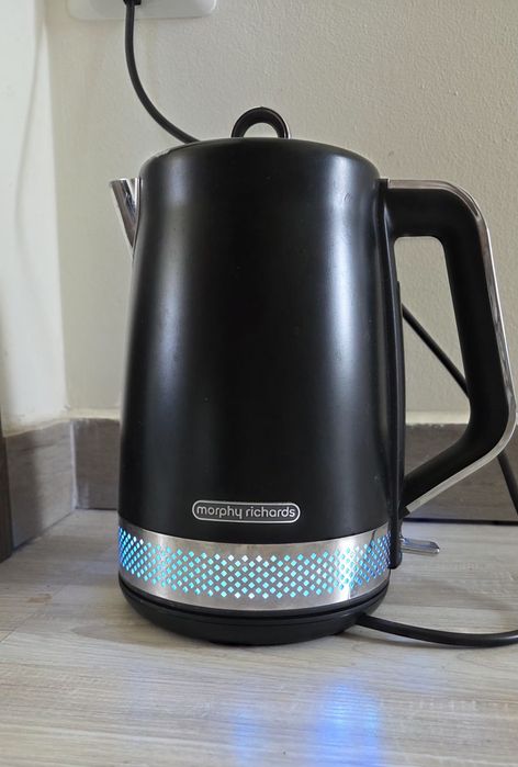 Fierbător Morphy Richards Illumination 1,7 l