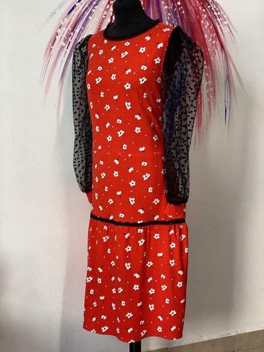 rochie model unicat, maneci bufante din tiulle