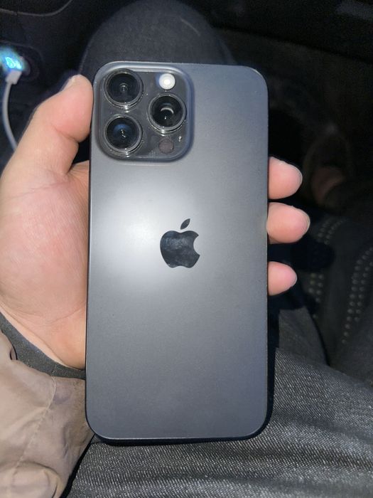 Айфон 15 про мах