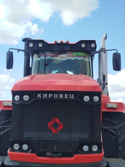 Продам шторки ламбрекены Кировец,