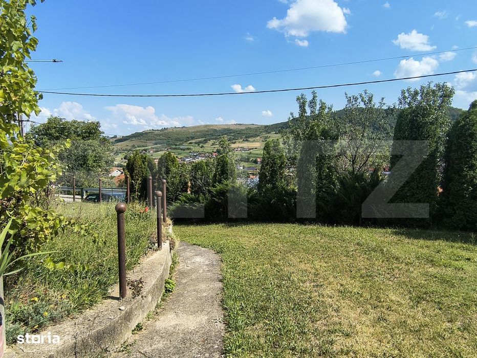 Casa de vanzare, 244 mp, teren 7729 mp, zona Ocna Dejului