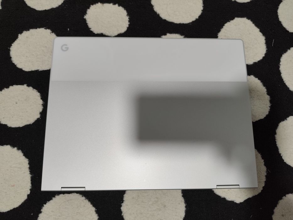 Лаптоп Google Pixelbook i7 16GB RAM 512 SSD touchscreen