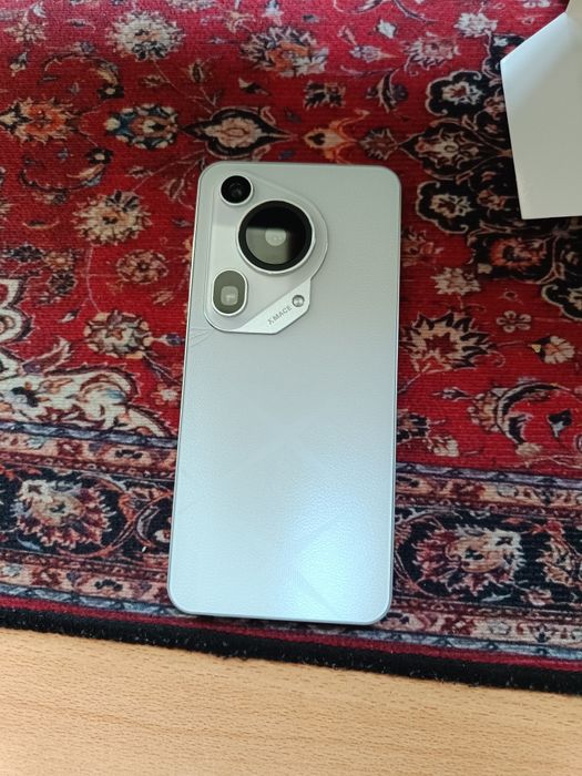 Телефон p70 бял.