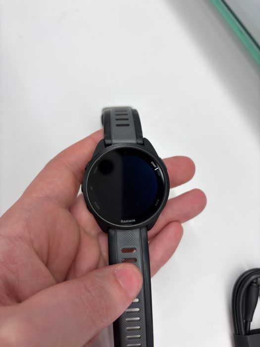 Garmin Forerunner 165