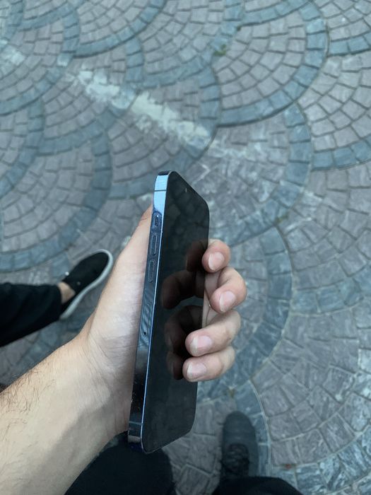 IPhone 13 pro продается
