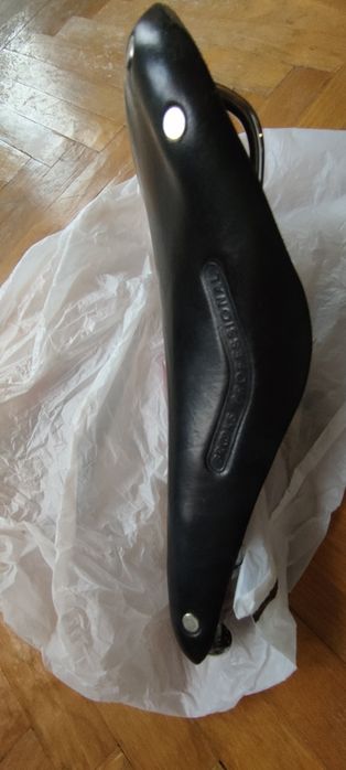 Две седалки/седалка  "Brooks" Cambium 17 кафява и "Brooks"prof.черна.