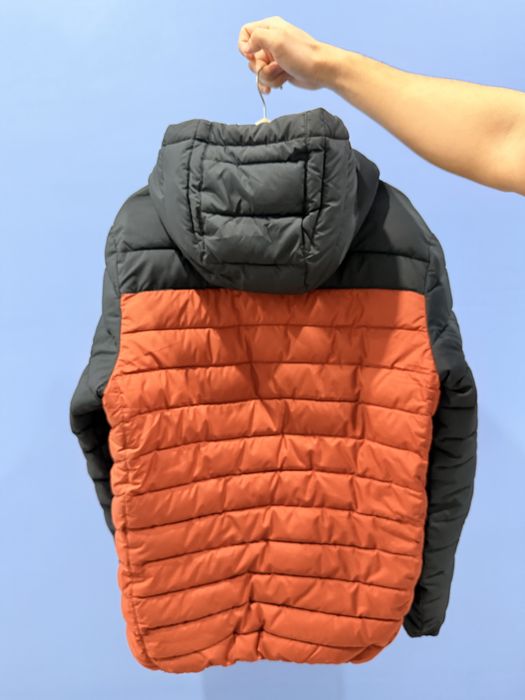 Продам оригинал ветровку