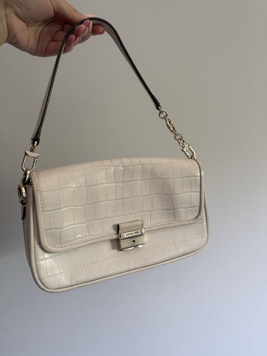 Чанти Michael Kors, Guess