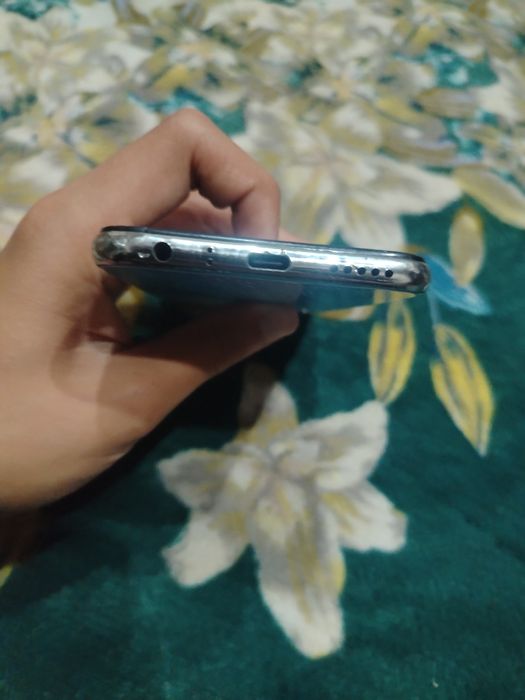 Redmi note 8 sotiladi holati b/u