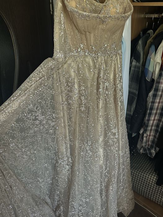 Rochie eleganta plina de paiete