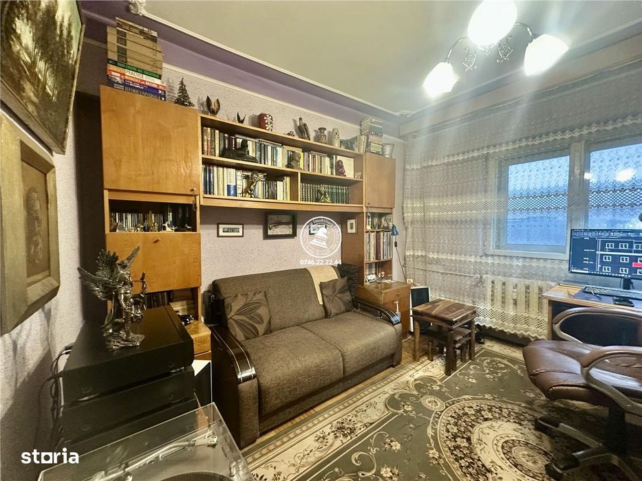 Apartament 3 camere de vanzare Centru