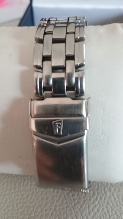 Vând ceas bărbătesc Festina ,cadran albastru,secundar și cronometru