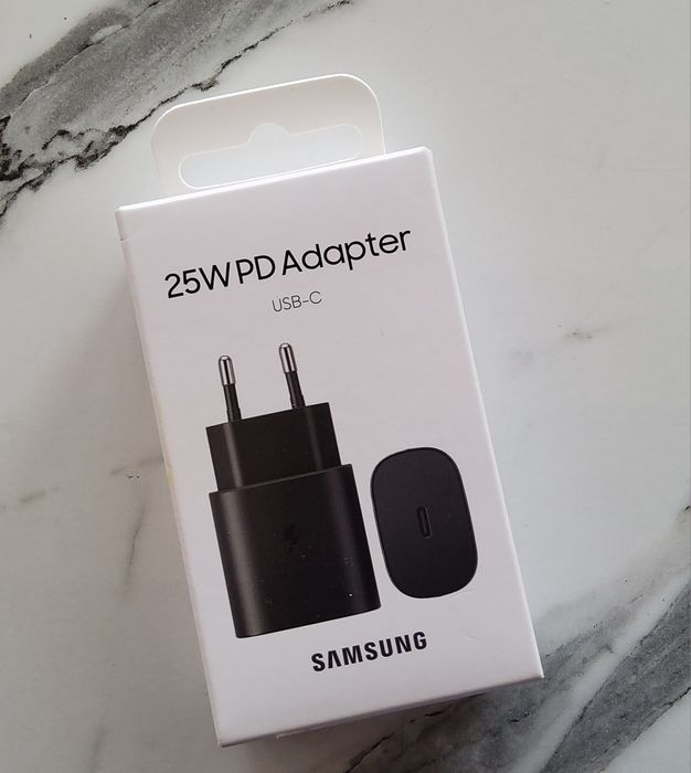 Адаптер Черен Цвят, 25W, USB-C