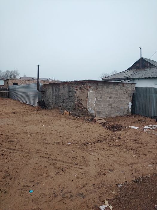 Продаю полдома кирзавод