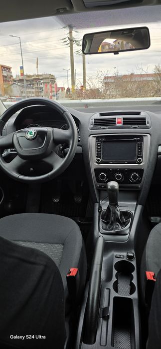Vând Skoda octavia 2