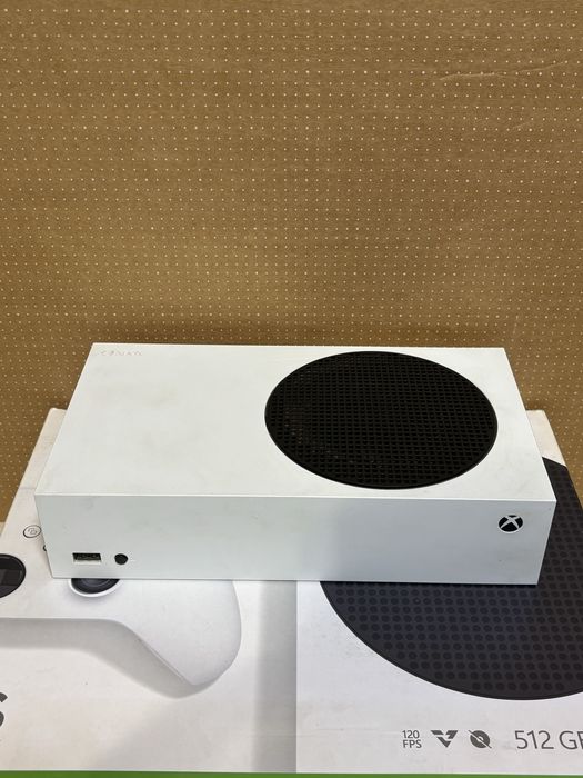 MDM vinde: Xbox Series S, 512GB, White.